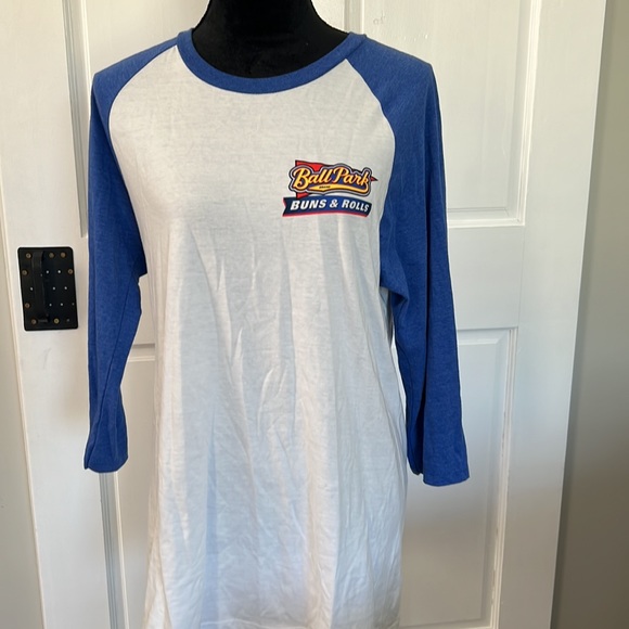 Size medium ballpark buns, and rolls T-shirt classic three-quarter length sleeve - Picture 5 of 6